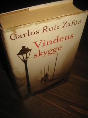 ZAFON: VINDENS SKYGGE. 2003.