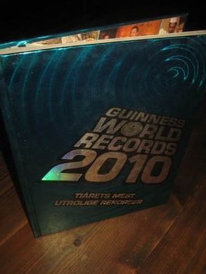 2010, GUINNES WORLD RECORD BOK.