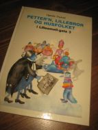 THYHOLT: PETTER'N, LILLEBROR OG HUSFOLKET i Lillesmell gata 3. 1998. Fra Gjensidige Forsikring.