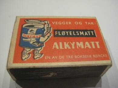 Fyrstikkeske uten innhold, reklame for ALKYMATT, FLØYELSMATT. 60 tallet.