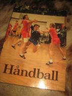 HÅNDBALL. Pen bok på 178 sider, 1981.