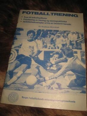 FOTBALLTRENING. 1981