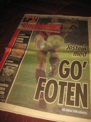 1993,nr 0256, DAGBLADET. FOTBALL VM. JOSTEIN MED GO'FOTEN