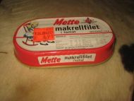 Boks uten innhold, METTE MAKRELLFILET, fra Herøy Canning, Moltustranda. Pris den gang kr 6.90. 60 tallet