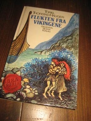 HAUGER: FLUKTEN FRA VIKINGENE. 1979