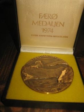 FÆRØ MEDALJEN, 1974.  Laga av Sven Havsteen Mikkelsen.  En godbit for den rette.