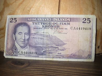 TUTTUGU OG FIMM KRONUR, 1961, CA4419419.