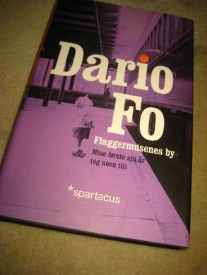 FO, DARIO: FLAGGERMUSENES BY. 2003.