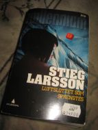 LARSSON, STIG. LUFTSLOTTET SOM SPRENGTES. 2009.