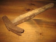 Nostalgisk hammer fra tidleg 1900, ca 33 cm lang. 