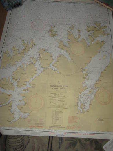 Pent sjøkart fra Den Norske Kyst,  FRA HARSTAD OG KVÆFJORD TIL RISØYSUND OG SENJEN,  Pent i glass og ramme til dekorasjon. Sjå kommentaren under. Dette er sjøkart nr A10