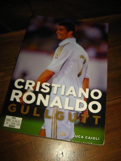 CAIOLI: CHRISTIAN RONALDO. GULLGUTT. 2012. 