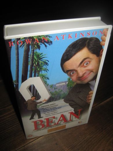 BEAN. DEN STORE KATASTROFEFILMEN. 1997, 7 ÅR, 88 MIN