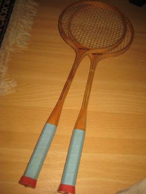 Eldre QUICK tennisracket, 50-60 tallet, noe for deg?