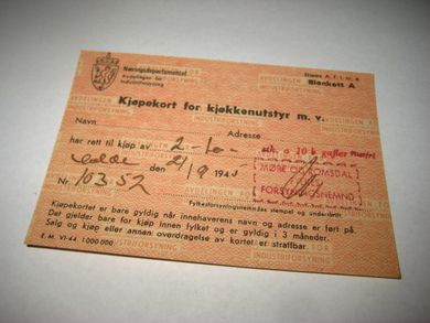 Kjøpekort for kjøkkenutstyr, gafler, fra Møre og Romsdals Forsyningsnemnd, 1945.