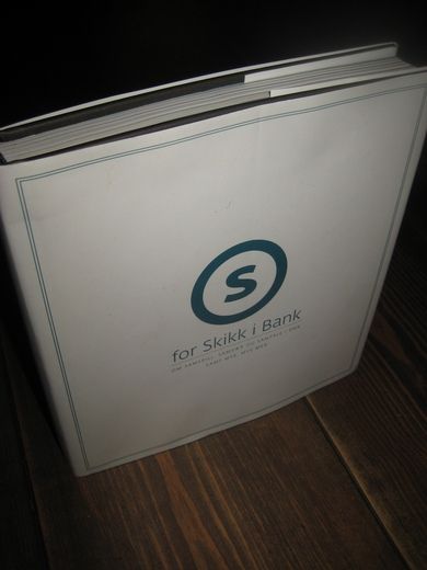 FOR SKIKK I BANK. DNB. 2011. 