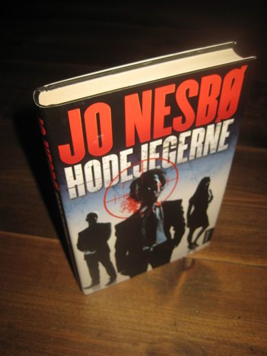 NESBØ, JO: HODEJEGERNE. 2008.