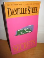 STEELE, DANIELLE: SECRETS. 1985.