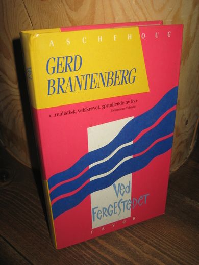 BRANTENBERG: VED FERGESTEDET. Skjebner om en skole 1955-60. 1986.