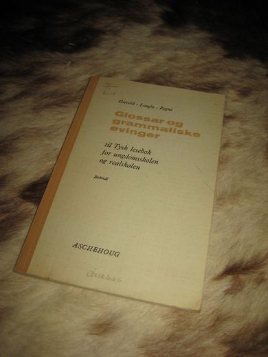 Langlo - Rogne: Glosar og gramatiske øvingar til Tysk lesebok for ungdomsskulen og realskolen. 1966.