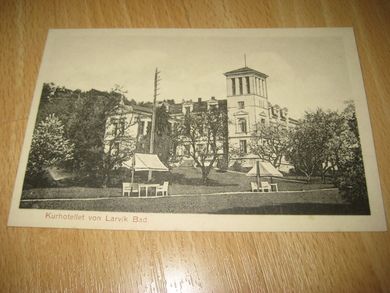 Kurhotellet von Larvik Bad. Fra Preutz Boghandel.