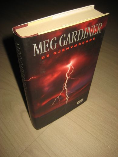 GARDINER, MEG: DE GJENVÆRENDE. 2004. 