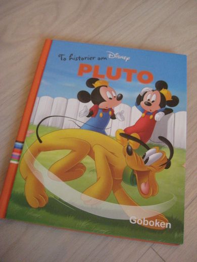 To historier om PLUTO. 2018.