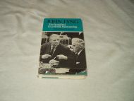 Lyng, John: Fra borgfred til politisk blåmandag. Erindringer 1968-1971.