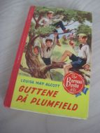 ALCOTT: GUTTENE PÅ PLUMFIELD. 1966. 