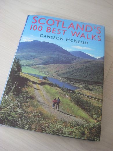 McNEISH: SCOTLAND'S 100 BEST WALKS. 1999.