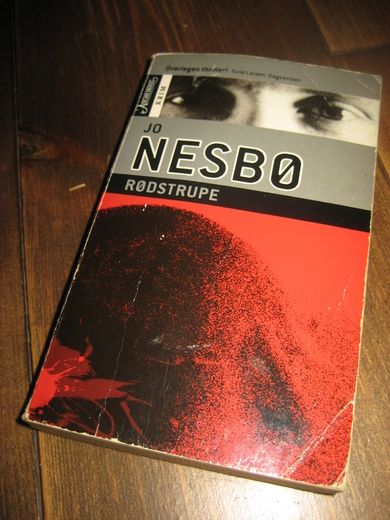 NESBØ, JO: RØDSTRUPE. 2003. 