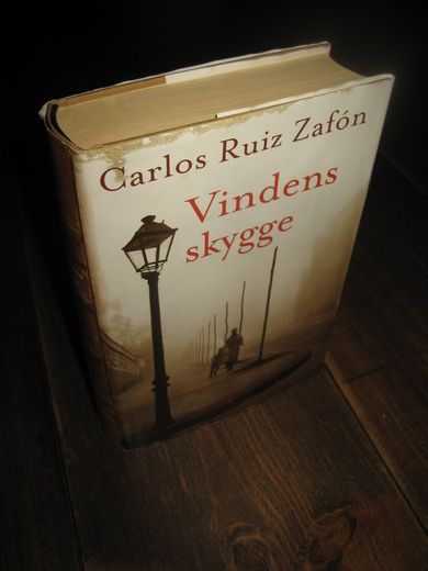 Zaf'on: Vindens skygge. 2002.