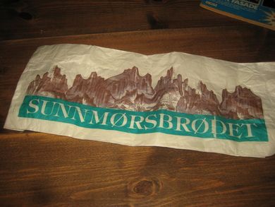 SUNNMØRSBRØDET, brødpose fra Moritz bakeri, Sykkylven, 70-80 tallet. 