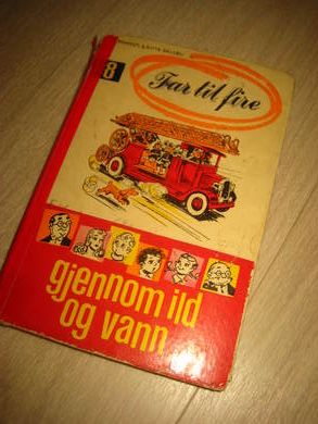 FAR TIL FIRE GJENNOM ILD OG VANN. Bok nr 8, 1964.