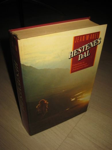 AUEL, JEAN: HESTENES DAL. 1986.