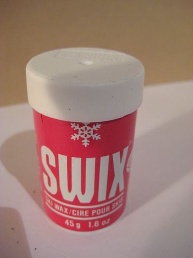 Strøken og ubrukt sylynder SWIX SKI WAX fra SWIX SPORT.