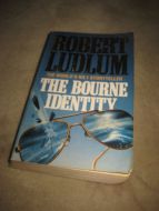 LUDLUM, ROBERT: THE BOURNE IDENTITY. 1980