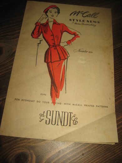 Brosjyre fra Sundt & Co, Bergen, Mc Call STYLE NEWS, November 1950.