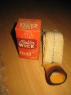 Pakke med ubrukt innhold, ALADDIN WICK parafinlampe veik 11&12, fra Aladdin Industries, England, 30-40 tallet. 