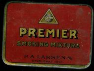 PREMIER SMOKING MIXTURE fra P. A. LARSEN TOBAKKSFABRIK