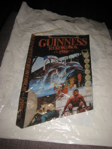 Plastnett fra 1986, GUINNES REKORDBOK. 