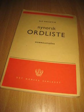 HELLEVIK, ALF: NYNORSK ORDLISTE. Normalutgåve.  1967