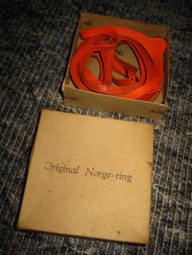 Eske med ubrukt innhold, Original Norge ringer, 50 tallet.