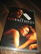 UNFAITHFUL. 2002, 124 MIN, 15 ÅR.