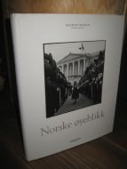 HENNUM: Norske øyeblikk. 2002.