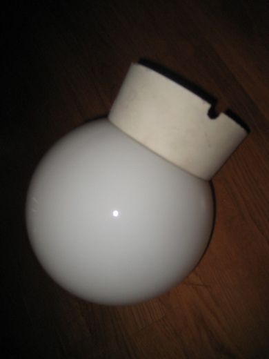 Taklampe med kuppel, ca 18 cm i diameter, 50-60 tallet. 