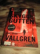 VALLGREN: SKYGGE GUTTEN. 2015.