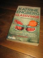 ENGBERG, KATRINE: GLASSVINGE. 