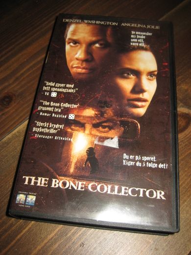 THE BONE COLLECTOR. 1999, 18 ÅR, 114 MIN