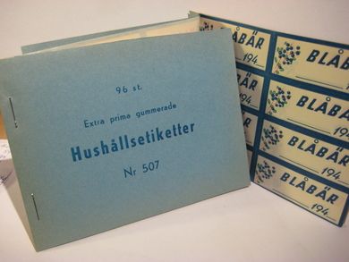 Mappe med ubrukte HUSHÅLLSETIKETTER, Nr. 507, 96 stk. 40 tallet.